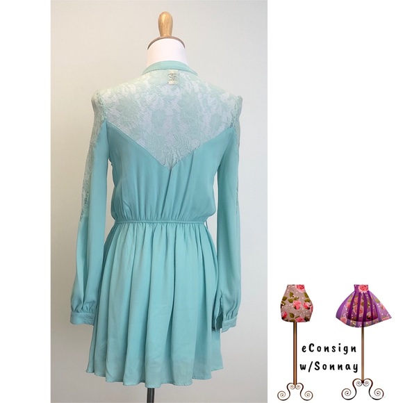 | Lacey Arden B Dress | - Picture 5 of 7